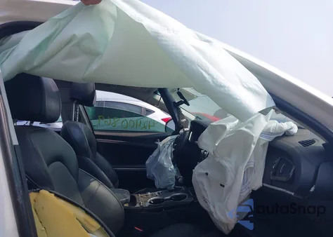 2018 Kia Stinger Premium из США, поврежденный, VIN KNAE25LAXJ6024514